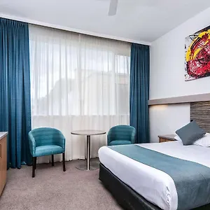 *** Hotel Comfort Regal Park Australia